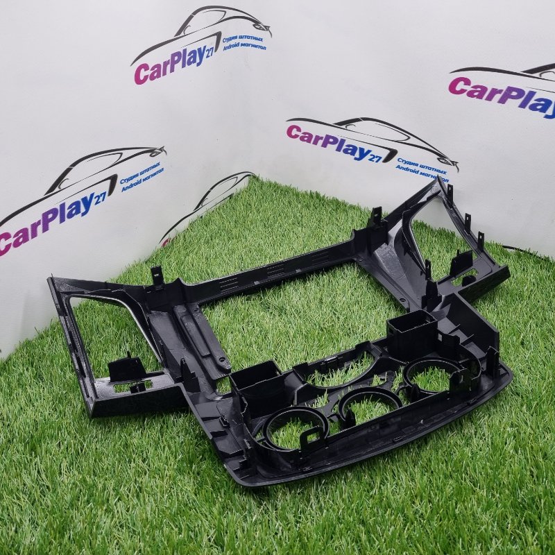 Переходная рамка магнитолы Toyota Fortuner 2007